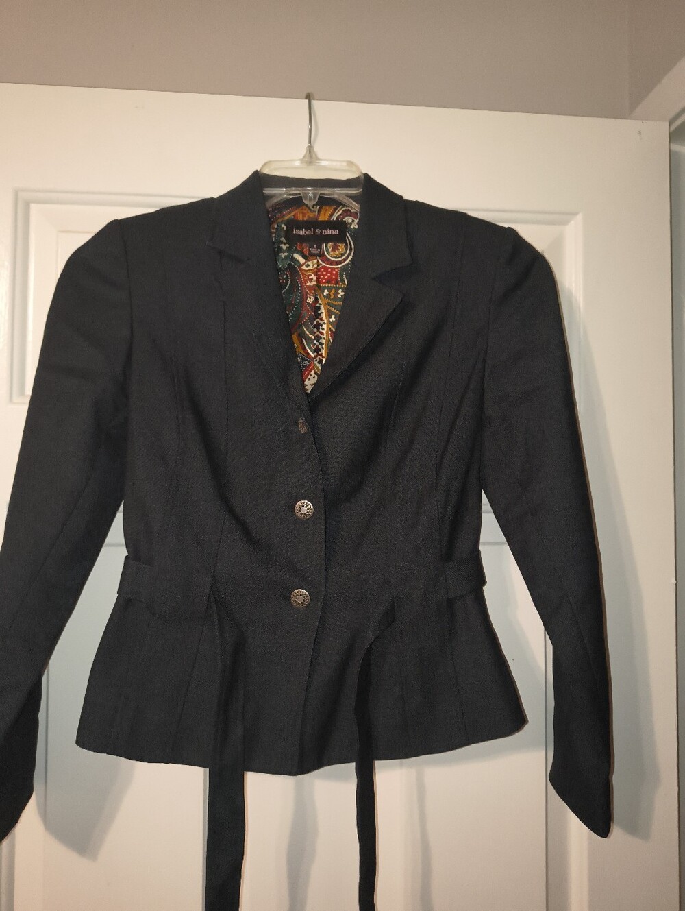 Isabel & Nina Black Fitted Blazer – Size 2